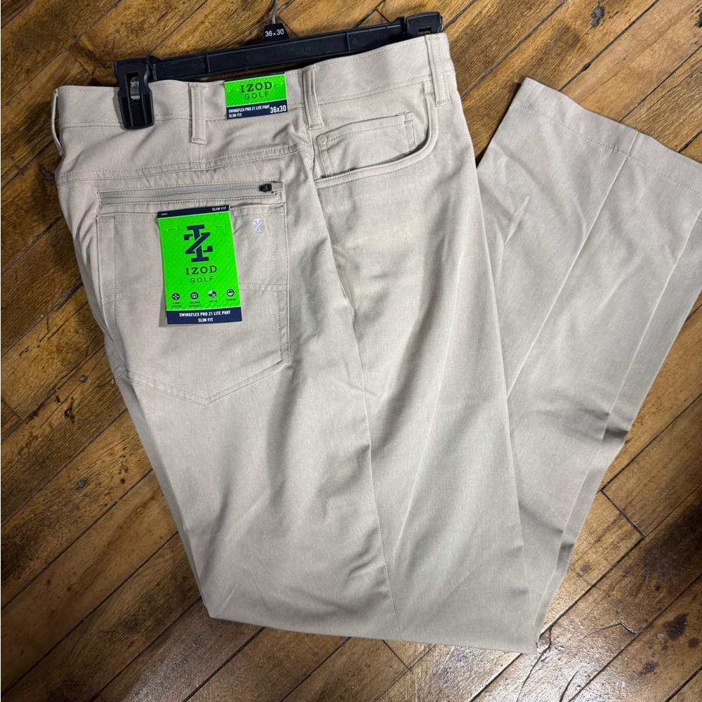 IZOD Golf Men's Light Khaki Chino Pants